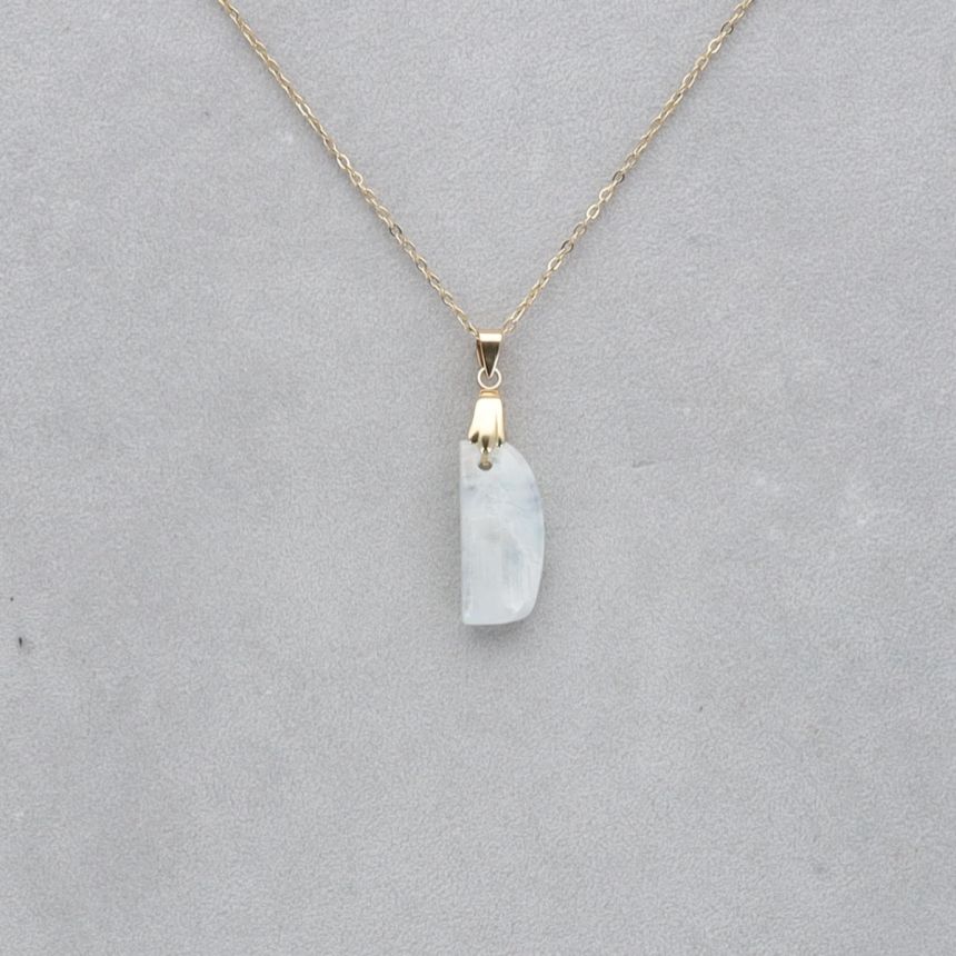 Pierre de Lune Cabochon percé 107