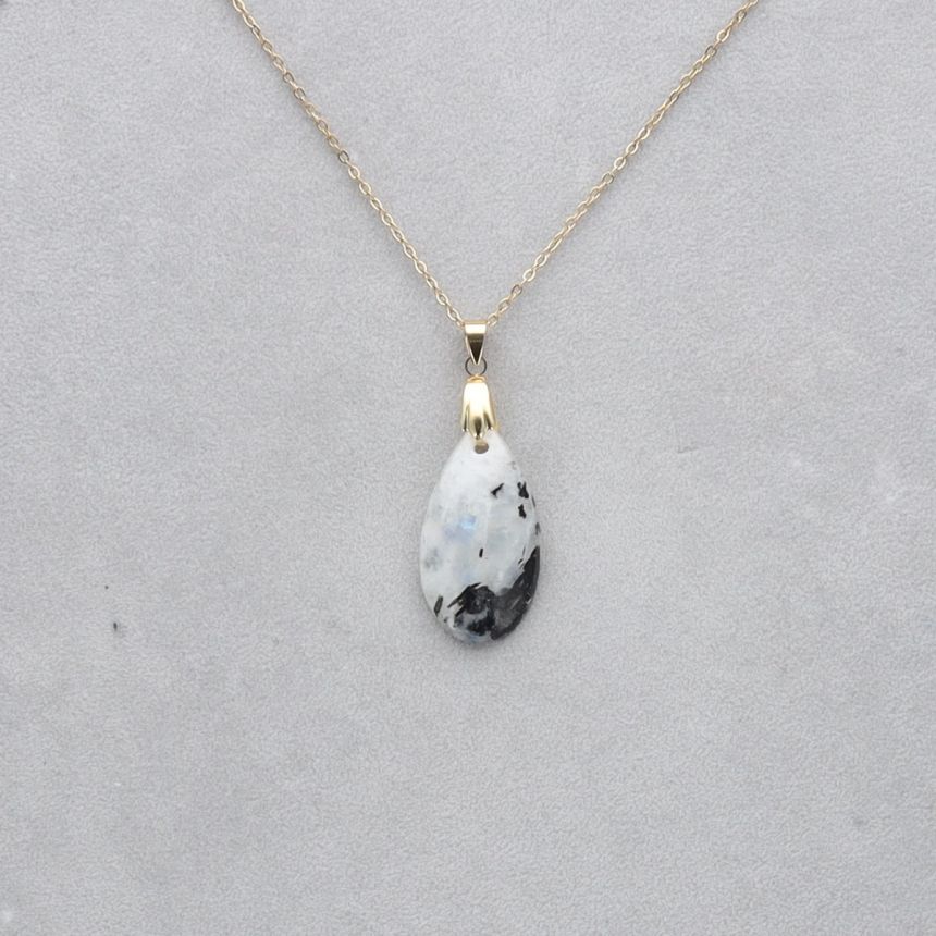 Pierre de Lune Tourmaline Cabochon percé 48